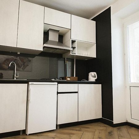 Loft-Style Apartment Izmail Bagian luar foto