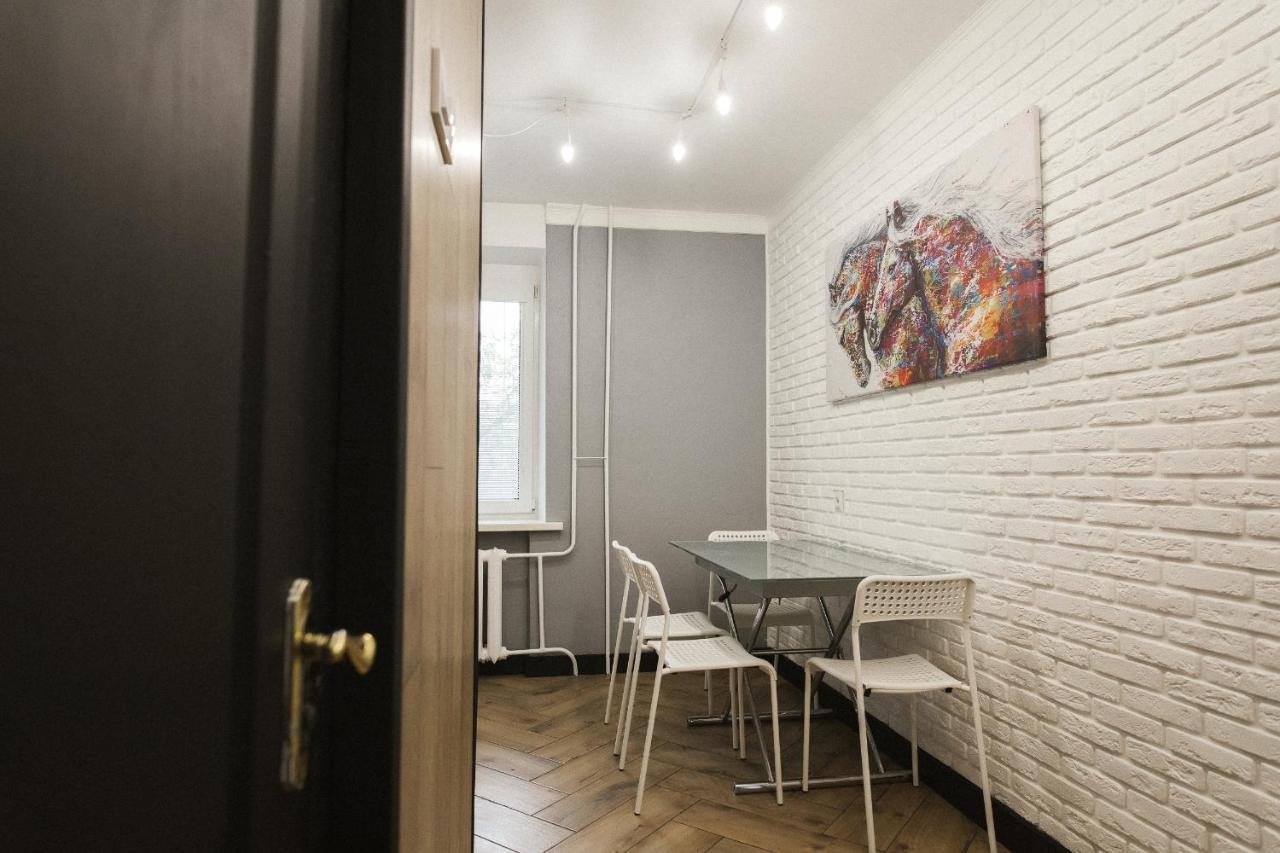 Loft-Style Apartment Izmail Bagian luar foto